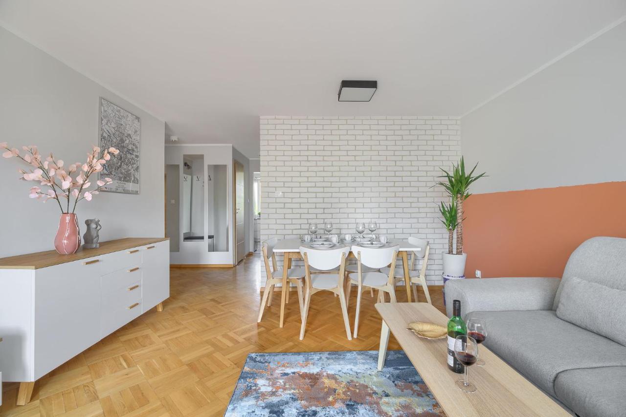 Family Center Spot Apartment Poznan Bagian luar foto