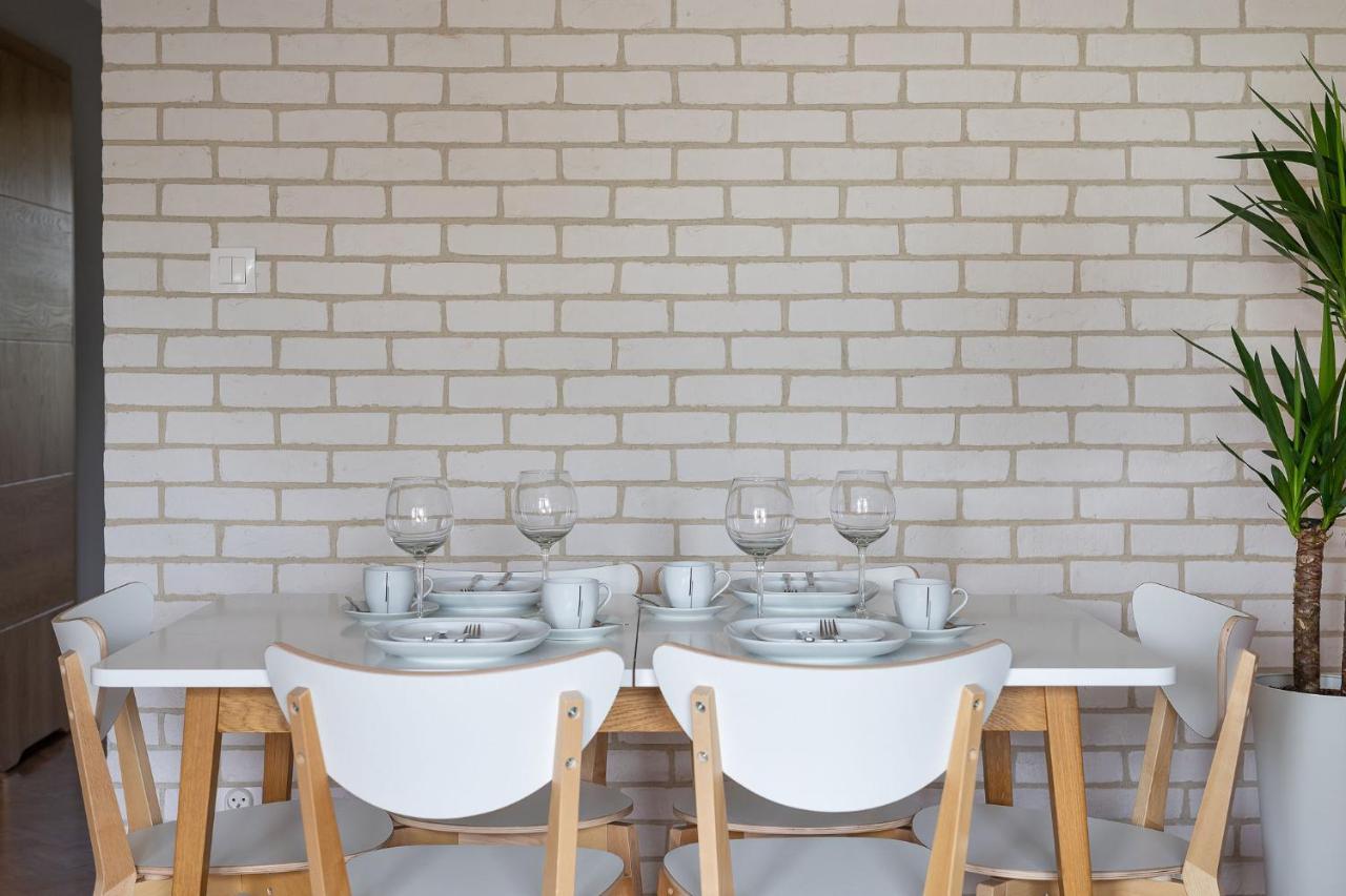 Family Center Spot Apartment Poznan Bagian luar foto