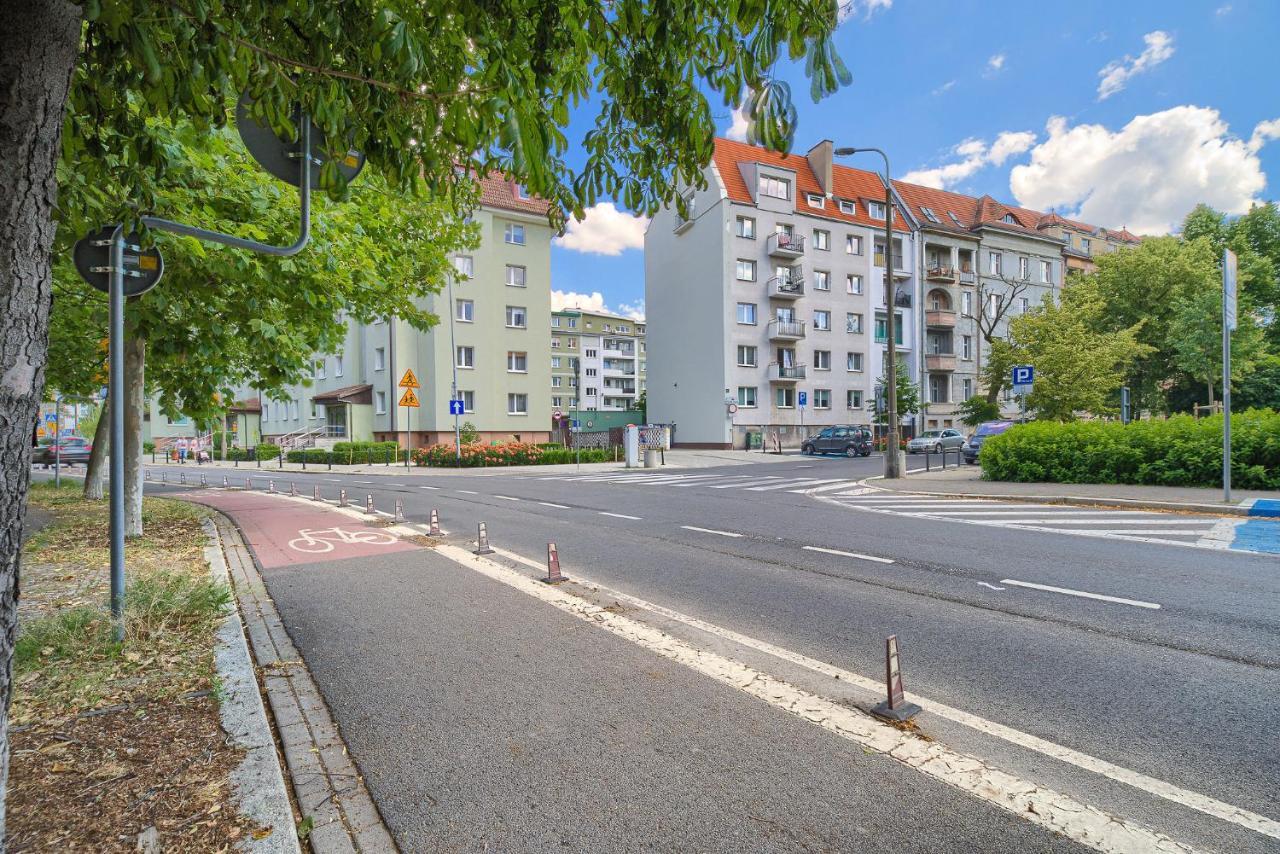 Family Center Spot Apartment Poznan Bagian luar foto