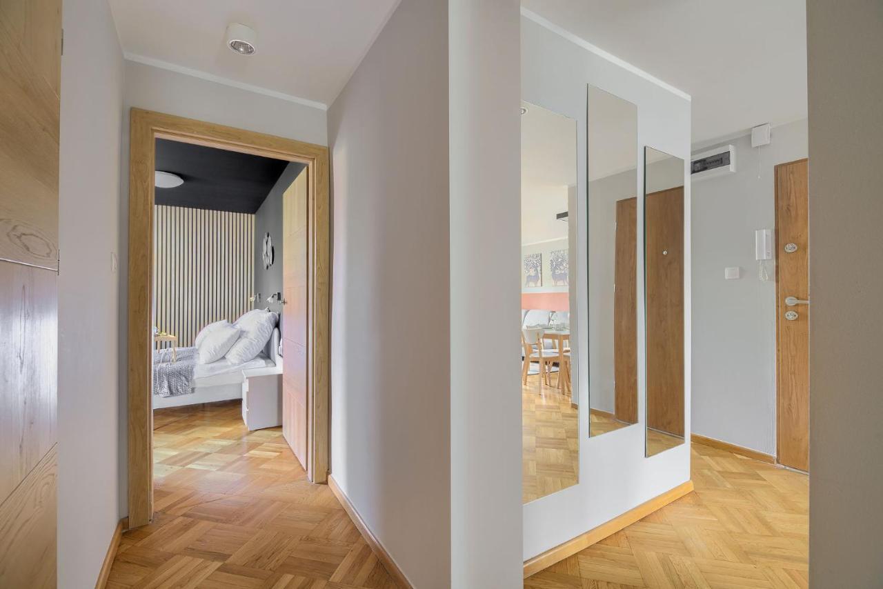 Family Center Spot Apartment Poznan Bagian luar foto